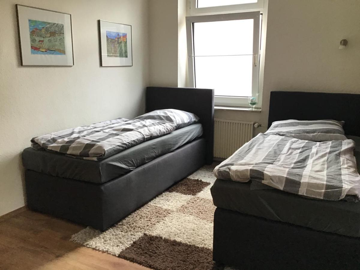 Apartment Bis Zu 8 Einzelbetten Stellplatz Wifi エッセン エクステリア 写真